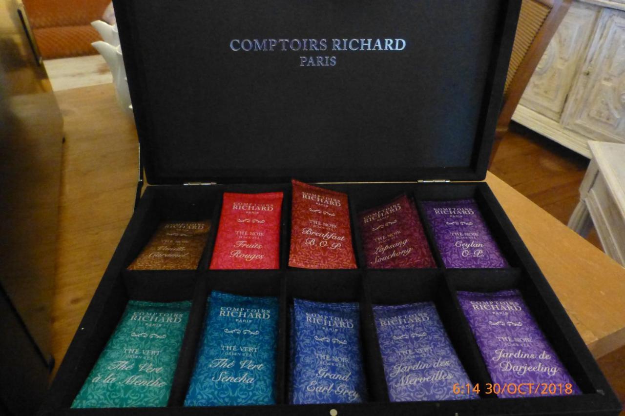 Hotel Souvenirs De Familles Сент Екстер'єр фото